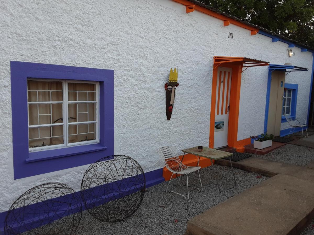 Kai-Oms Backpackers Lodge 아웃조 외부 사진