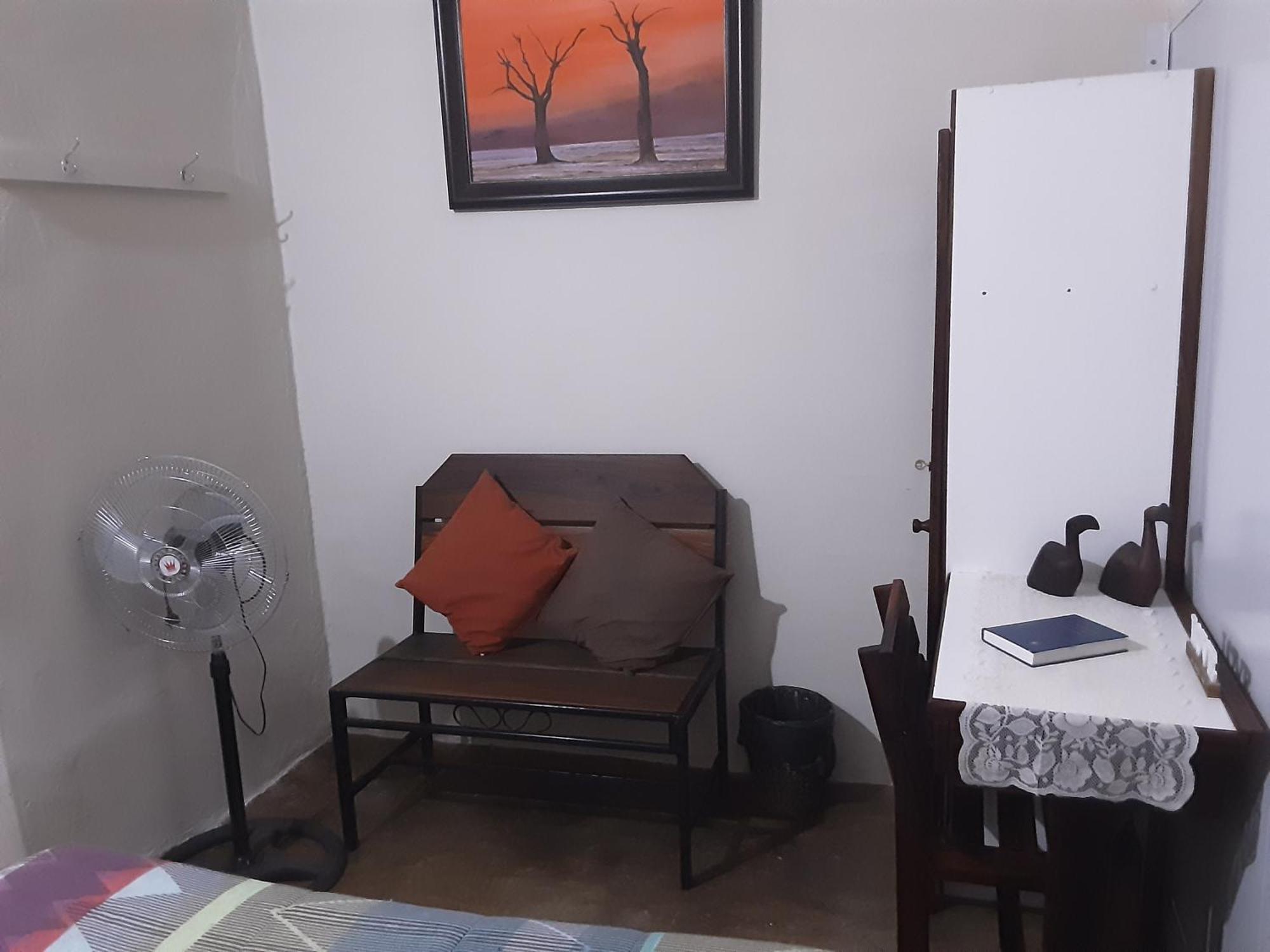 Kai-Oms Backpackers Lodge 아웃조 외부 사진