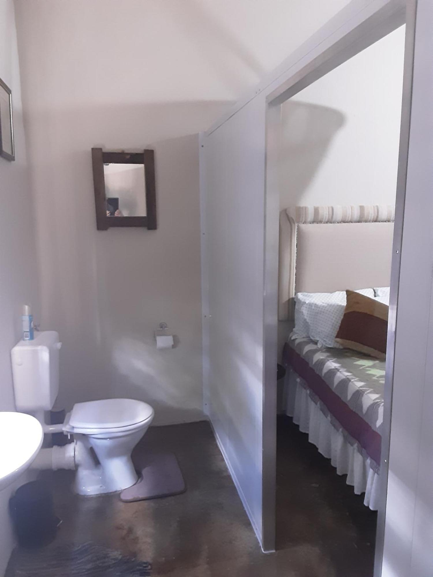 Kai-Oms Backpackers Lodge 아웃조 외부 사진